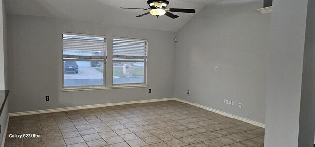 Building Photo - 6701 Riding Wind Dr