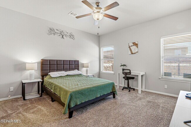 Building Photo - 12580 Arrow Weed Dr