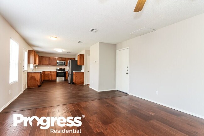 Building Photo - 8750 Gray Fox Ct