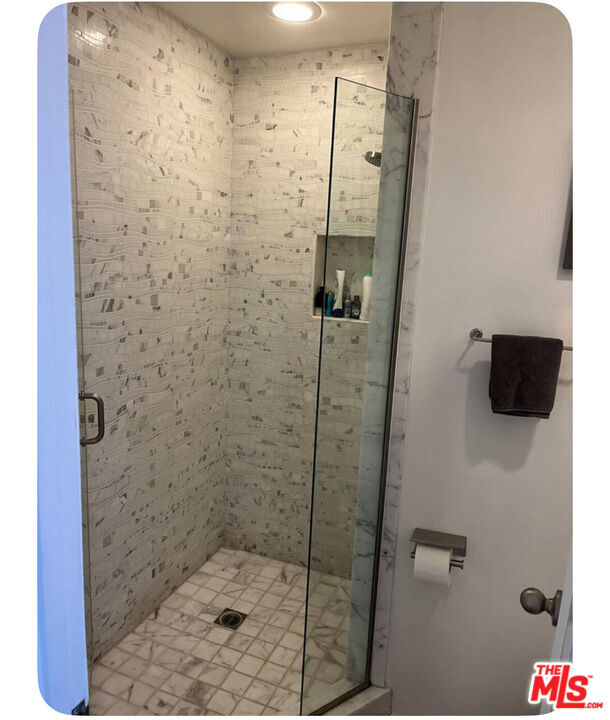 Building Photo - 1015 Marine St