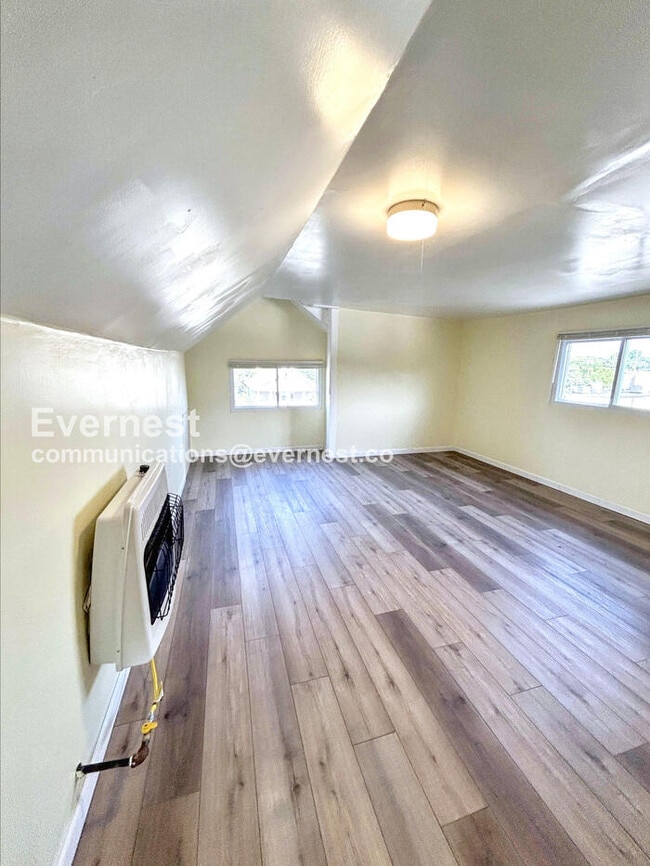 Building Photo - 3391 W 117th St