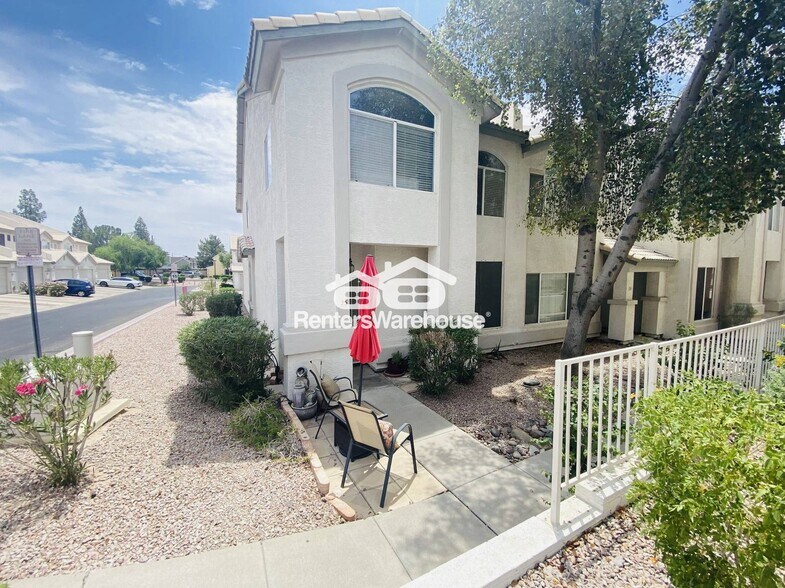 Building Photo - 4805 E Kachina Trail