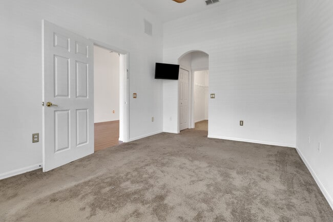 Building Photo - 14130 Winchester Ct