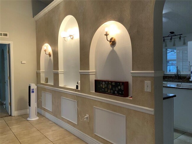 Building Photo - 856 Jarnac Dr