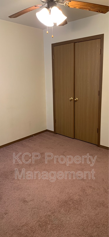 Building Photo - 3210 Phoenix Ave