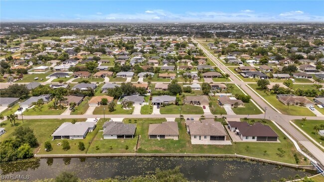 Building Photo - 906 SW 11th Pl