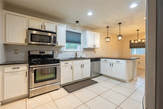 Building Photo - 3614 Doherty Pl