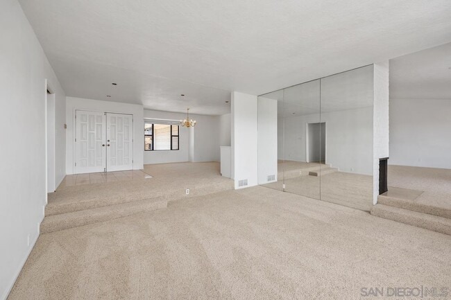 Building Photo - 6371 Dwane Ave