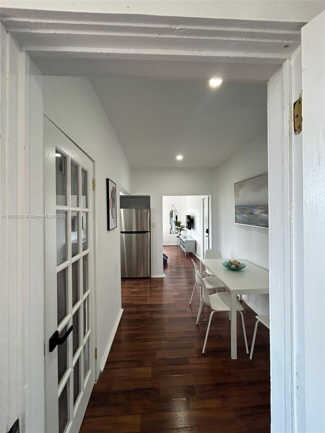 Building Photo - 444 Ponce de Leon Blvd