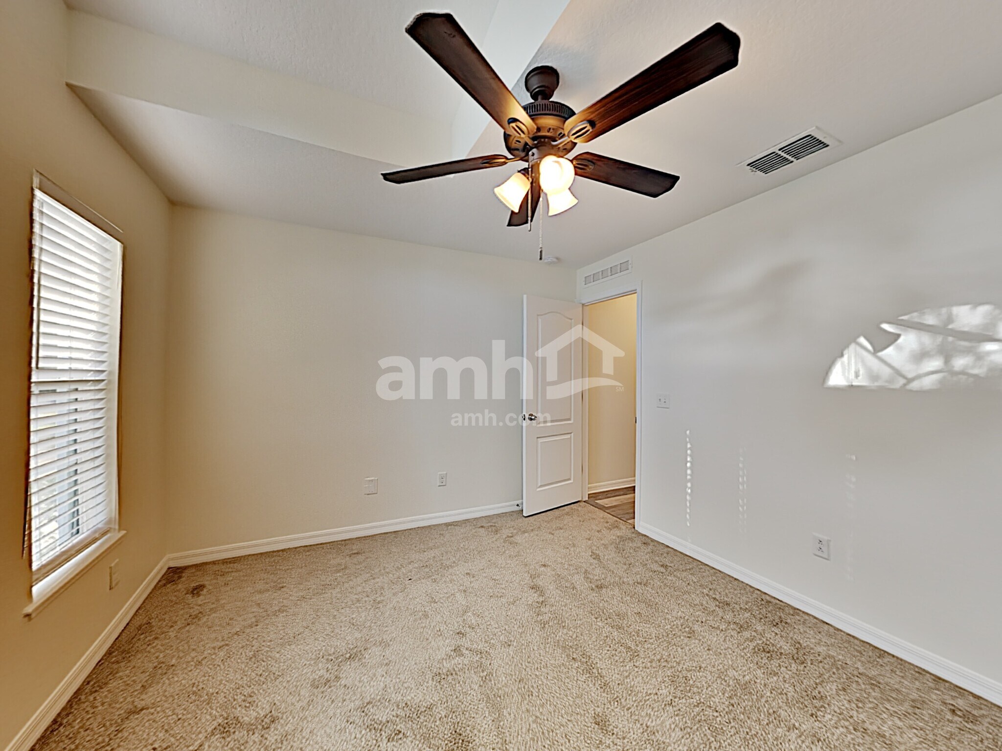 Building Photo - 116 Osprey Marsh Ln