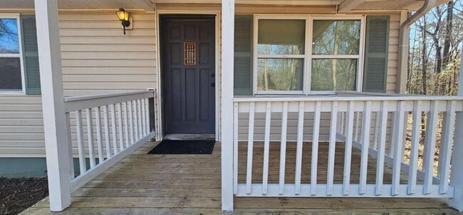 Building Photo - 6131 Rockbridge Rd SW