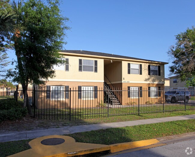 Dunwoodie Place Apartments 4213 Dunwoodie St Orlando FL 32839