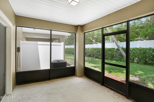 Building Photo - 13305 Solar Dr