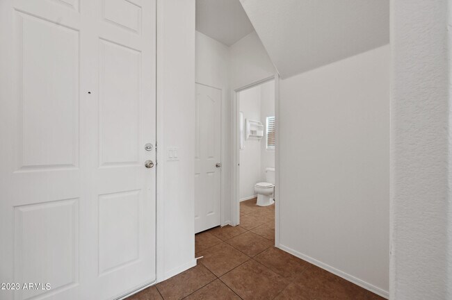 Building Photo - 21941 Creosote Ct
