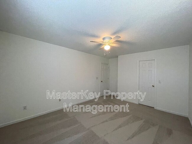 Building Photo - 5612 Sorrell Crossing Dr