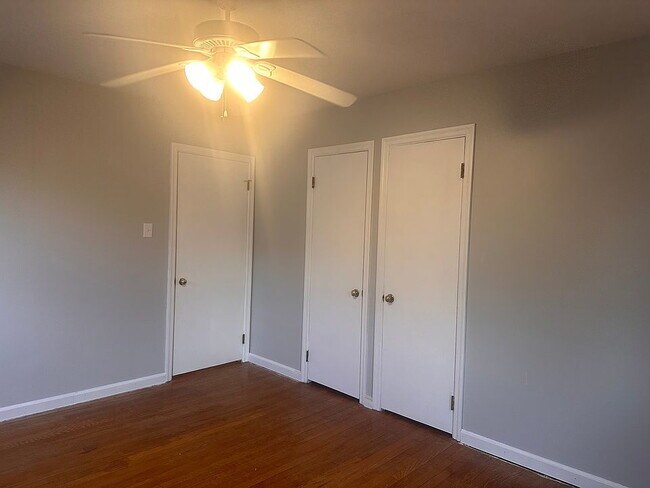 Building Photo - Welcome home