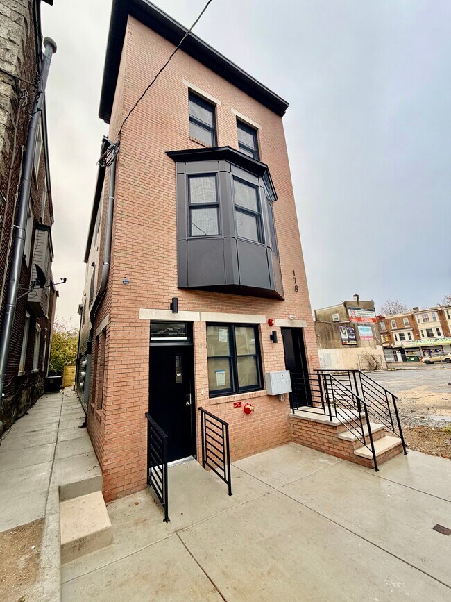 Building Photo - 178 W Seymour St