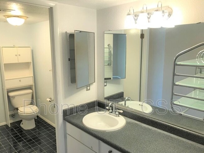 Building Photo - 4633 S Quail Vis Cv