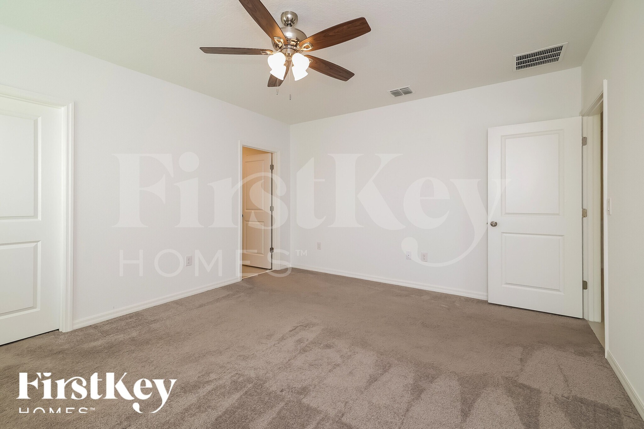 Building Photo - 5007 Vellacito Way