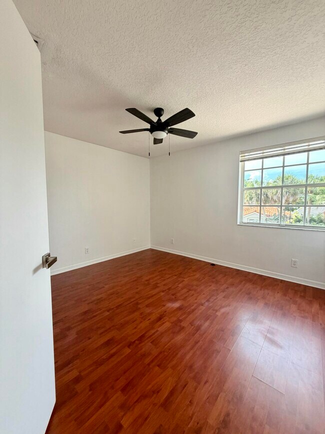 Building Photo - 11073 Harbour Springs Cir