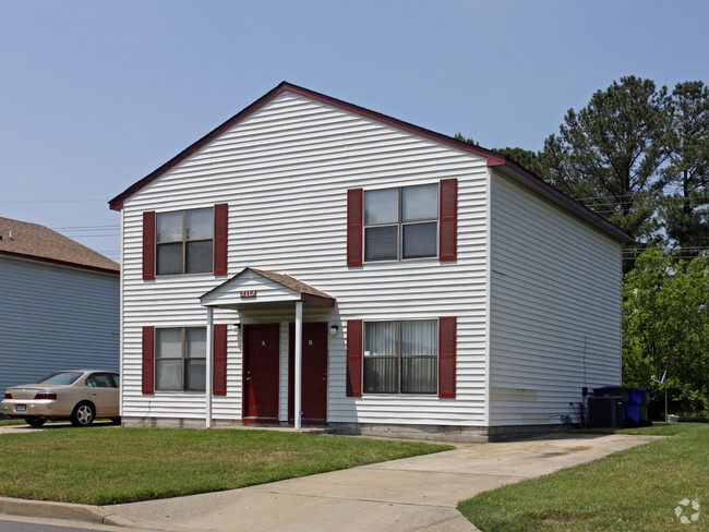 Building Photo - Crossroads Townhomes