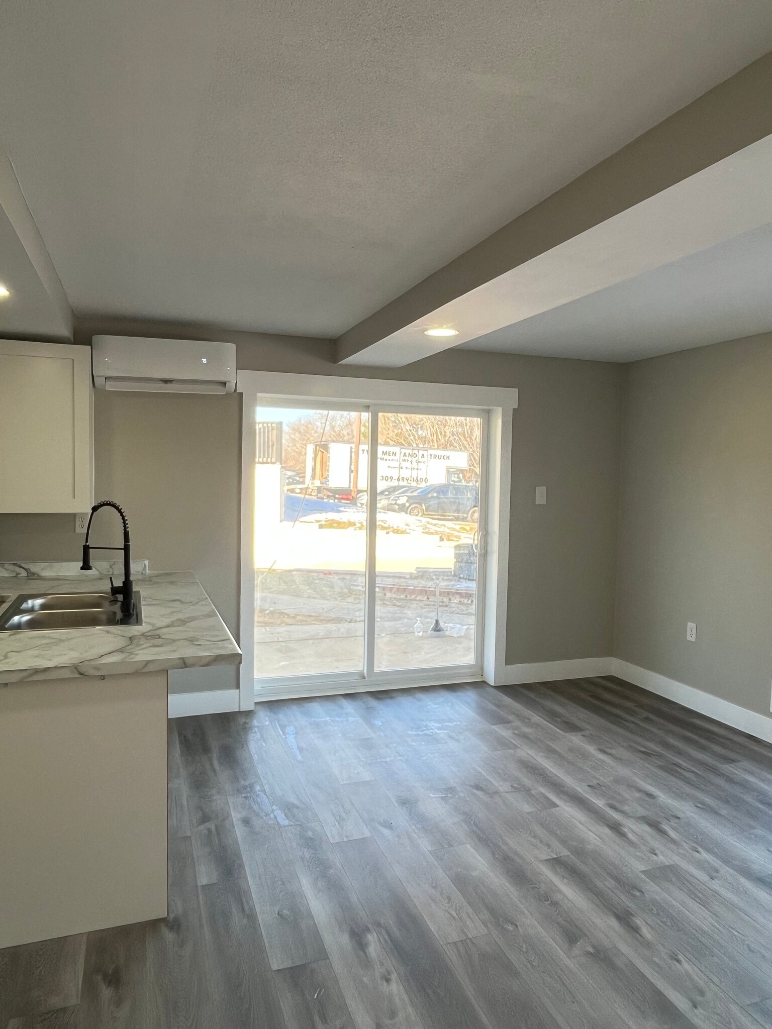 Building Photo - 971 Shannon Dr