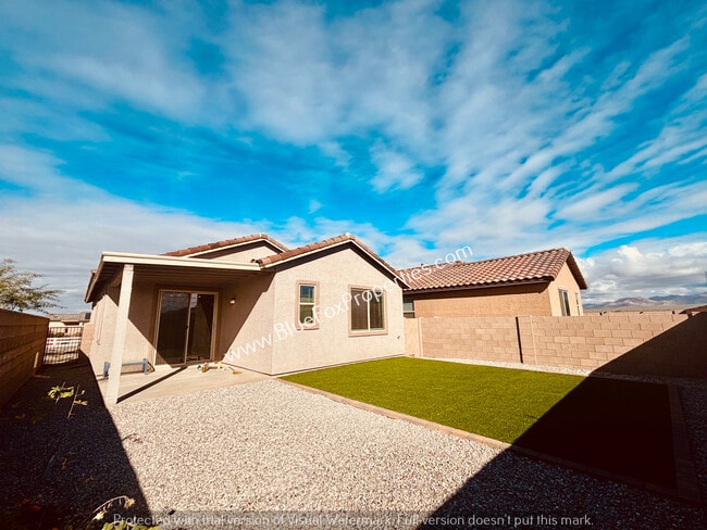 Building Photo - 12612 N Krista Ave