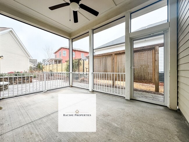 Building Photo - Property Available in the Very Popular -- ...