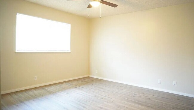 Building Photo - PLACE-UPJ157
