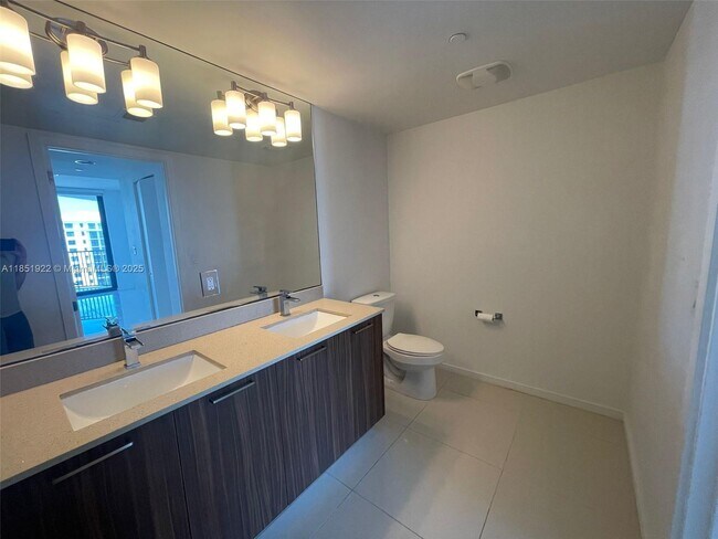 Building Photo - 5252 NW 85th Ave