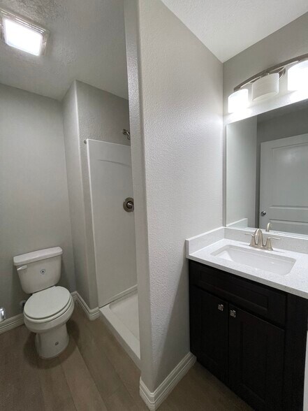 Building Photo - 2506 Avenue H