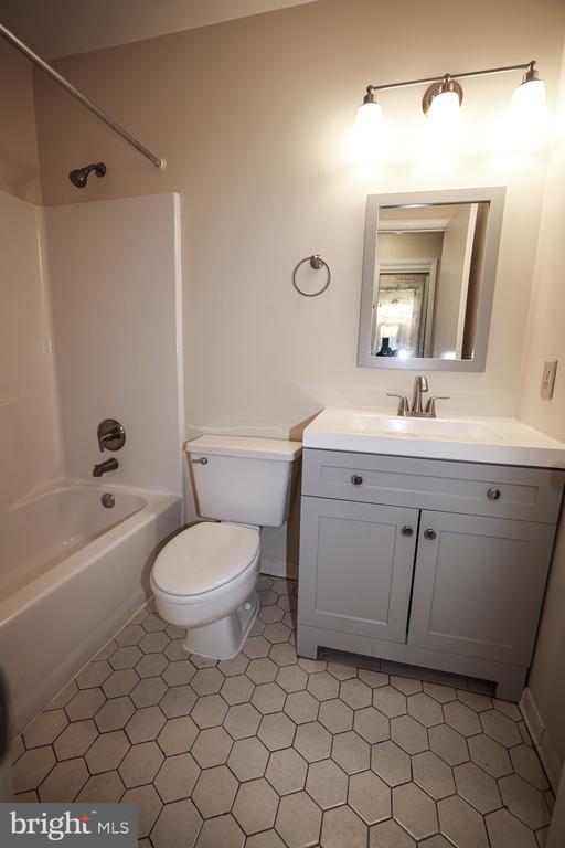 Building Photo - 3877 Steppes Ct