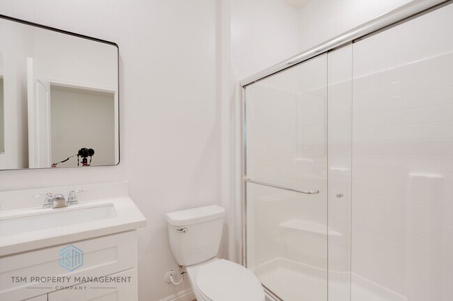 Building Photo - Beautifully Upgraded 2019-Built 4 Beds 3.5 Baths 2109 Sqft Home in Eastvale!