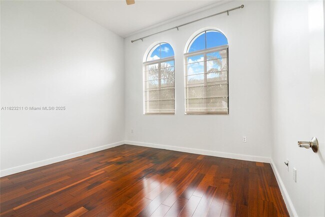 Building Photo - 3055 NW 126th Ave