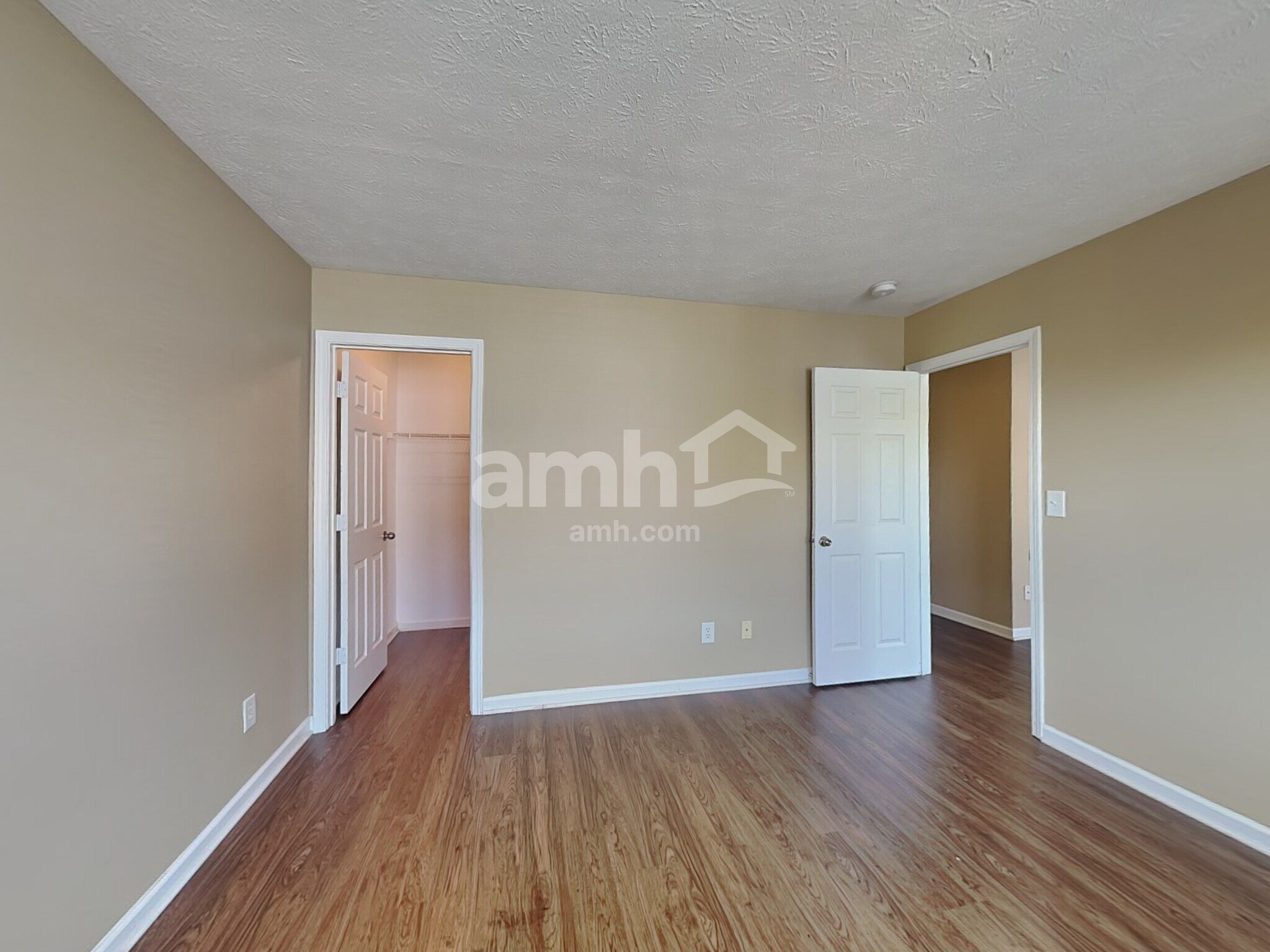 Building Photo - 5940 W Nautica Blvd