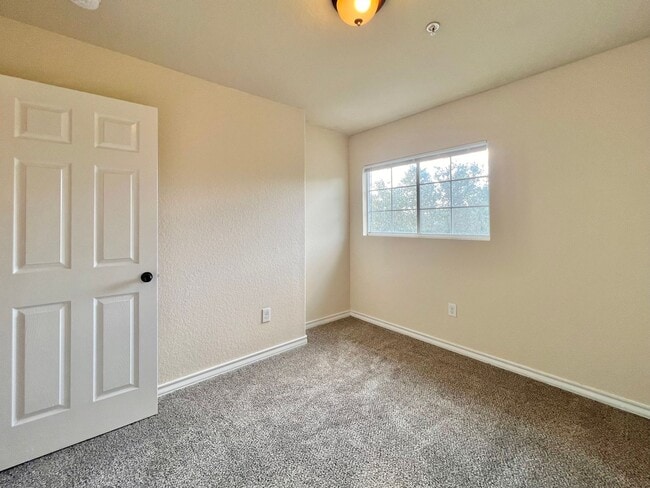 Building Photo - 6414 Attucks Ln