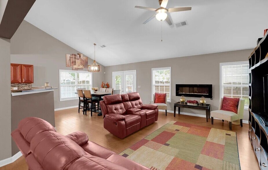 Building Photo - 946 Farnsworth Dr