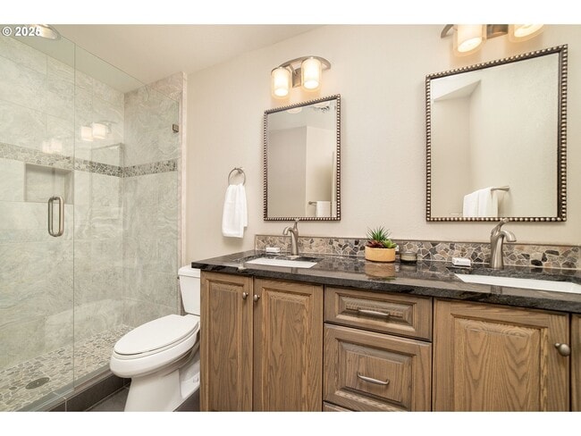 Building Photo - 5630 SW Kruse Ridge Dr