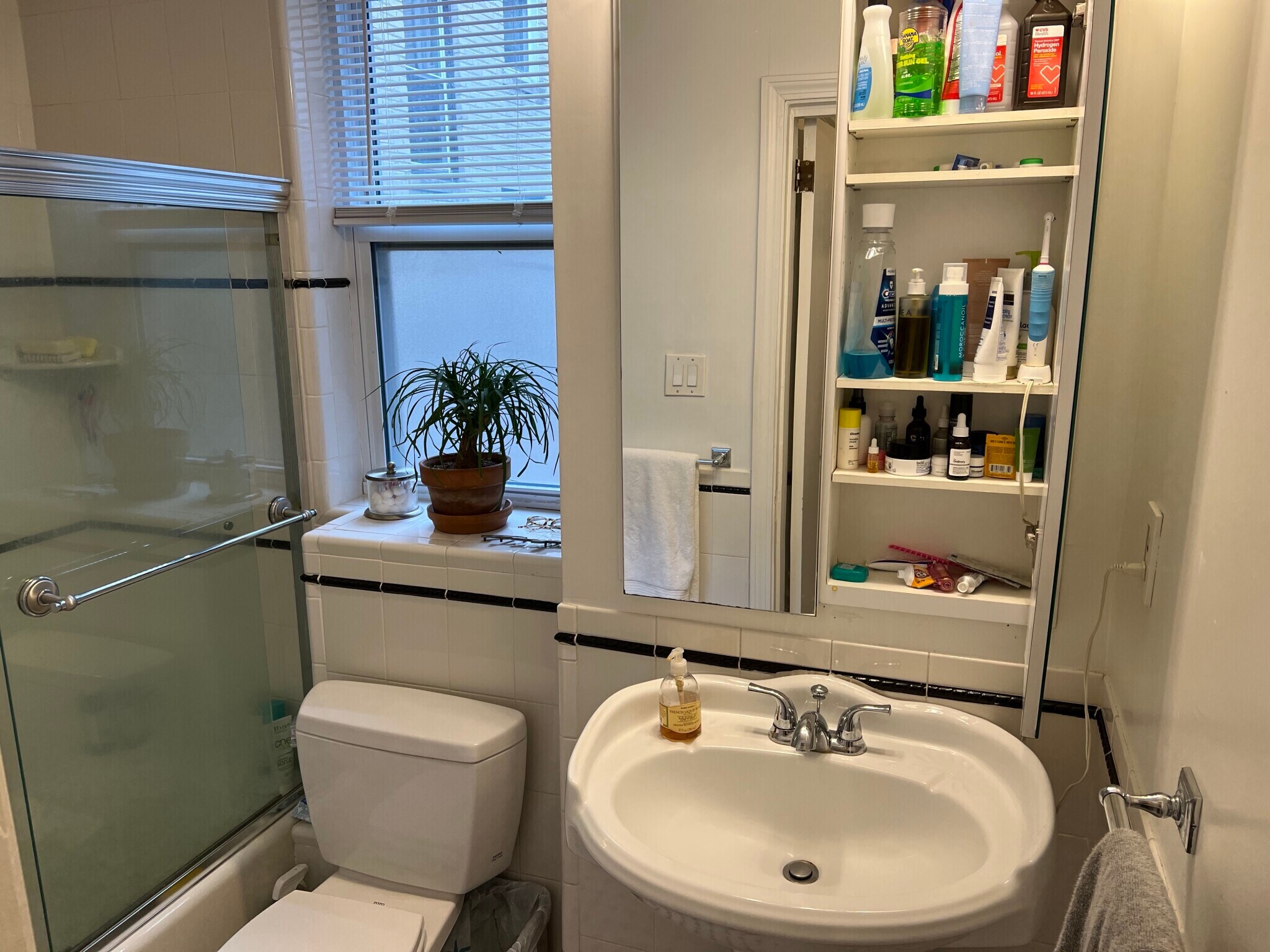 Building Photo - 1750 Commonwealth Ave