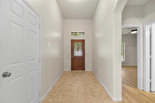 Building Photo - 16918 Lake Arlington Ln