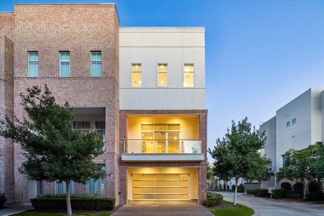 Building Photo - 1430 Lake Pointe Pkwy