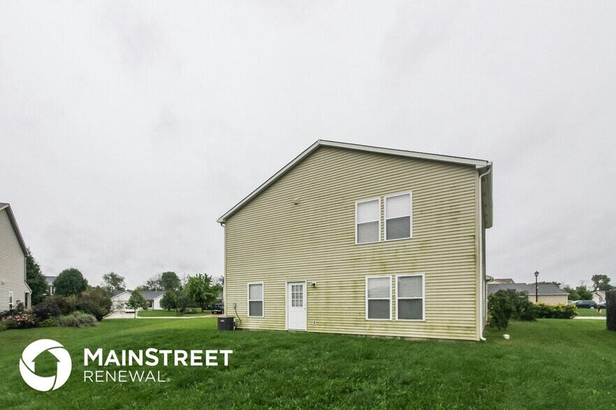 Building Photo - 818 Runnymede Dr