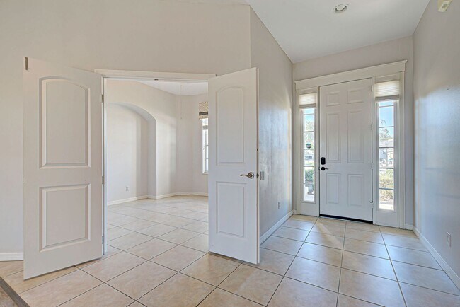 Building Photo - Plantation Golf & Country Club