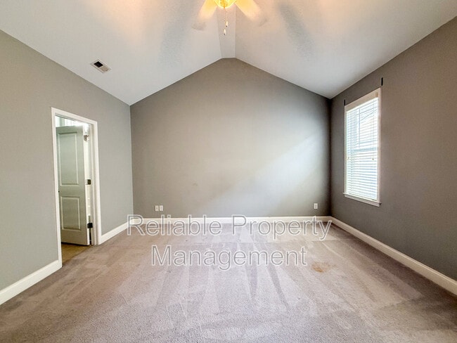 Building Photo - 256 Denby Cir