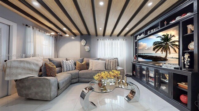 Building Photo - 16247 SW 92nd Terrace