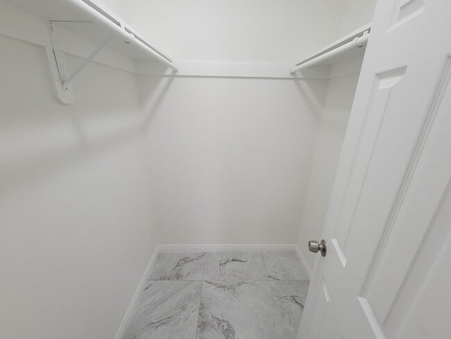 Building Photo - 3206 Lobit Dr