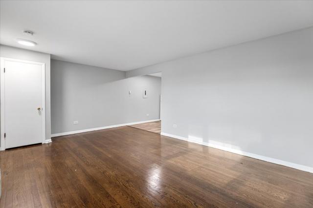 Building Photo - 1 bedroom in Chicago IL 60638