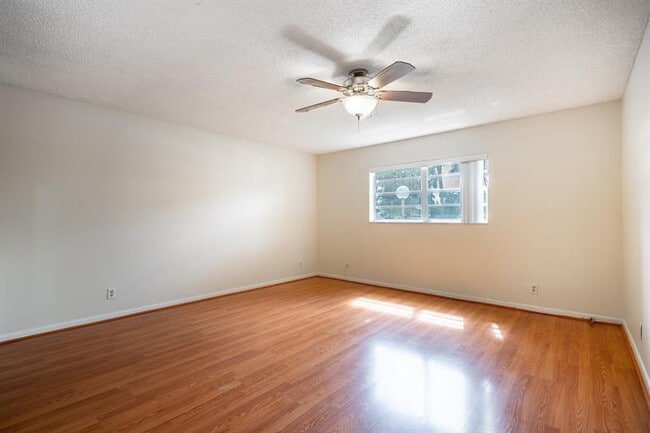 Building Photo - 22605 SW 66th Ave