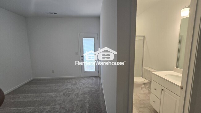 Building Photo - 6137 Wayburn St