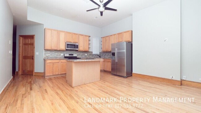 Building Photo - 4351 S St Lawrence Ave